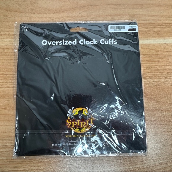 Alice In Wonderland White Rabbit Costume Wrist Cuffs and Bowtie Cosplay NEW - Picture 2 of 12